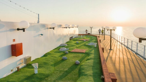 Opera Minigolf small